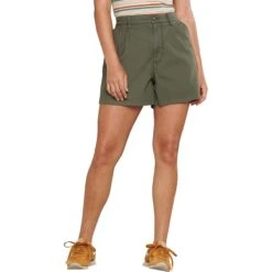 Wanderwell Pleated Short - Women's