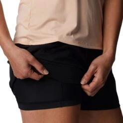 Columbia Alpine Chill Zero 5in Short - Women's 16 Columbia Alpine Chill Zero 5in Short - Women's -Everlaces Cloth Shop BLA D5 18