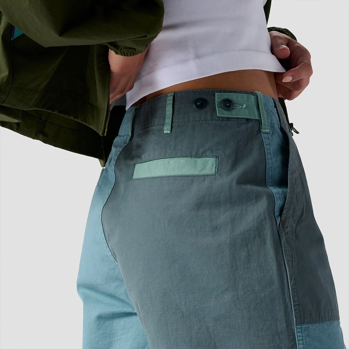 Patch Pocket Short - Women's 4 Patch Pocket Short - Women's - Image 4