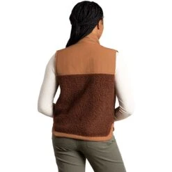 Sespe Sherpa Vest - Women's -Everlaces Cloth Shop DARROA D1