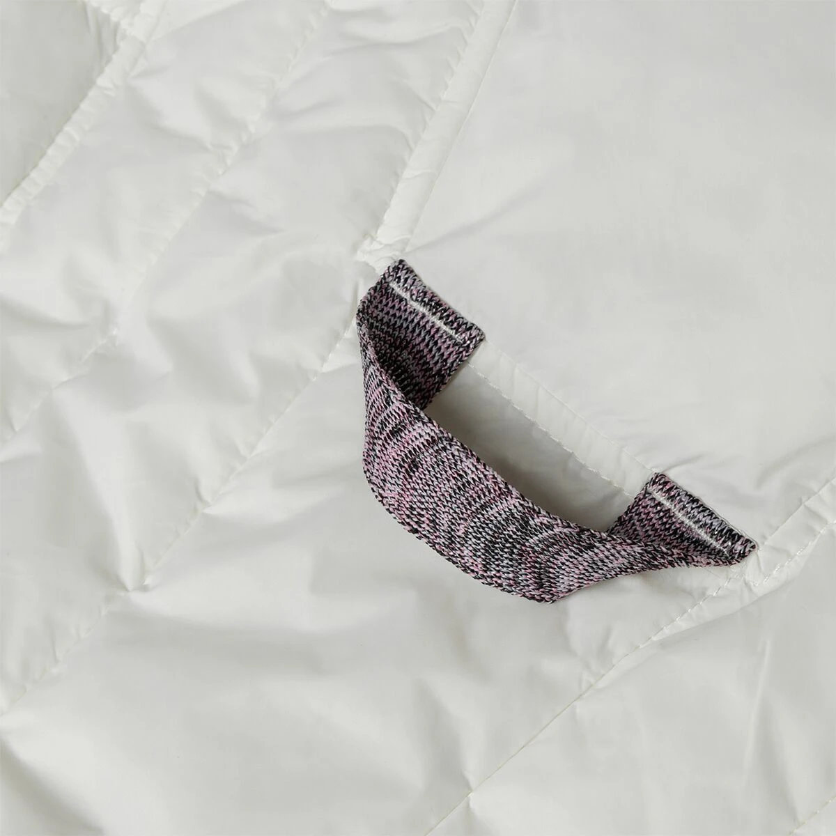 Run This Puffer Vest - Women's 2 Run This Puffer Vest - Women's - Image 2