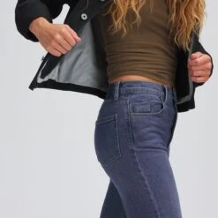 Stovepipe Jean Pant - Women's