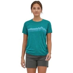 Patagonia Capilene Cool Daily Graphic Short-Sleeve Shirt - Women's 12 Patagonia Capilene Cool Daily Graphic Short-Sleeve Shirt - Women's -Everlaces Cloth Shop RIRISTBOGRXD