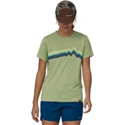 Patagonia Capilene Cool Daily Graphic Short-Sleeve Shirt - Women's 10 Patagonia Capilene Cool Daily Graphic Short-Sleeve Shirt - Women's -Everlaces Cloth Shop RIRISTSAGRXDA